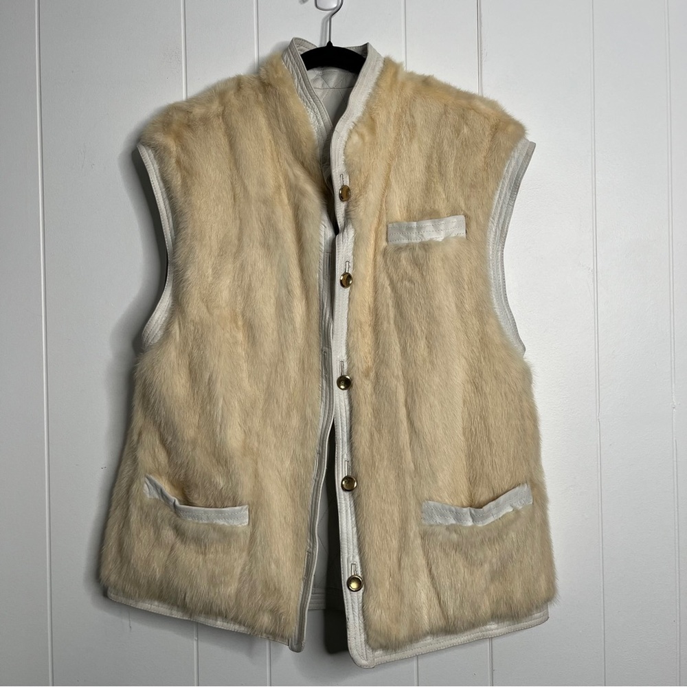 Oscar de la Renta Cream Fur Vest with White Trim
